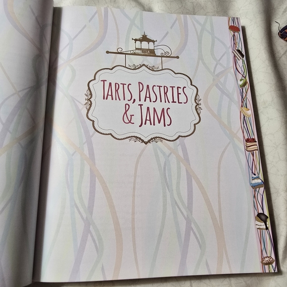 Eat Like a Gilmore Daily Cravings Cookbook by Kristi Carlson - Picture 6 of 9